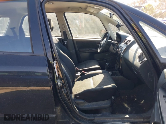 2013 Suzuki SX4 Crossover with VIN JS2YB5A32D6100600, listed as a IAAI auction lot 40667095 with 192,636 mi miles. Bid and sale history available at carsss.com. Image 5.