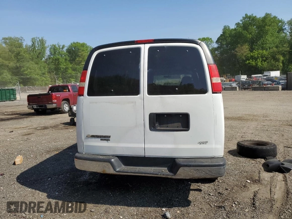 2008 Chevrolet Express Passenger with VIN 1GAHG39K981177228, listed as a Copart auction lot 55031385 with 274,971 mi miles and Salvage title. Bid and sale history available at DreamBid. Image 6.