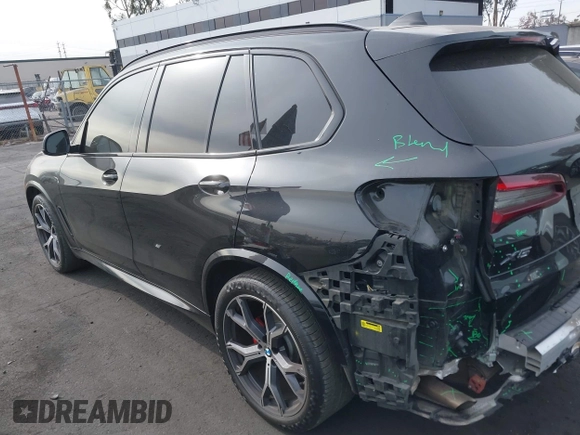 2022 BMW X5 sDrive40i with VIN 5UXCR4C07N9J90418, listed as a IAAI auction lot 40994119 with 50,011 mi miles. Bid and sale history available at carsss.com. Image 3.
