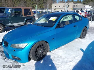 2009 BMW 3 Series 335i xDrive with VIN WBAWC73549E068560, listed as a IAAI auction lot 41553786 with NaN miles. Bid and sale history available at carsss.com. Image 17.