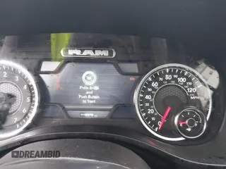 2025 Ram 1500 Laramie с VIN 1C6SRFJP2SN529640, выставлен на аукционе IAAI как лот 41718173 с пробегом 9 870 миль миль и . История ставок и продаж доступна на DreamBid. Изображение 7.