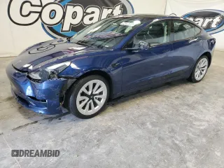 2022 Tesla Model 3 with VIN 5YJ3E1EA5NF372643, listed as a Copart auction lot 54096985 with 43,438 mi miles and Clean Title. Bid and sale history available at DreamBid. Image 1.
