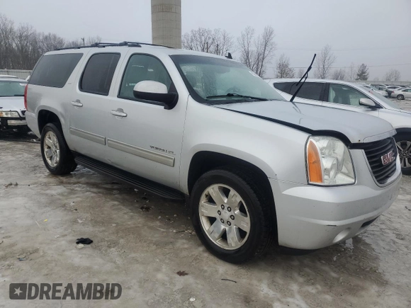 2014 GMC Yukon XL SLT with VIN 1GKS2KE70ER137838, listed as a Copart auction lot 85242764 with 288,821 mi miles and Clean Title. Bid and sale history available at carsss.com. Image 4.
