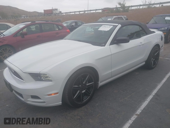 2014 Ford Mustang V6 with VIN 1ZVBP8EM8E5333696, listed as a IAAI auction lot 42042132 with 58,300 mi miles. Bid and sale history available at carsss.com. Image 17.