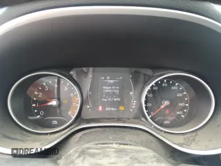 2021 Jeep Compass Altitude z VIN 3C4NJDBB9MT567907, wystawiony jako Copart lot #56241815 z przebiegiem 93 319 mil mil oraz Nie do naprawy • Non repairable. Historia ofert i sprzedaży dostępna na DreamBid. Obrazek 9.