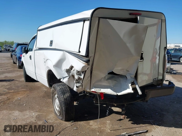 2014 Ford F-150 XL with VIN 1FTMF1CM4EKG19376, listed as a IAAI auction lot 40293792 with 362,075 mi miles. Bid and sale history available at carsss.com. Image 3.