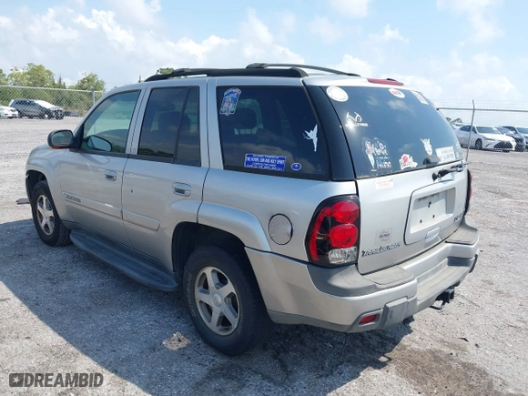 2004 Chevrolet TrailBlazer LT with VIN 1GNDS13SX42239605, listed as a IAAI auction lot 41862159 with 235,797 mi miles. Bid and sale history available at carsss.com. Image 3.