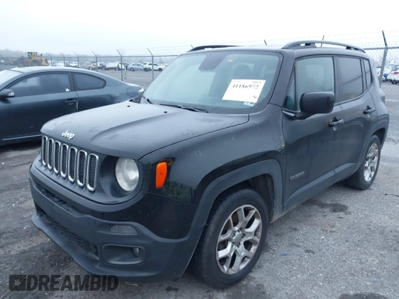2018 Jeep Renegade Latitude with VIN ZACCJABB9JPJ34769, listed as a IAAI auction lot 41186972 with 204,900 mi miles. Bid and sale history available at carsss.com. Image 2.