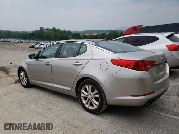 2013 Kia Optima EX z VIN 5XXGN4A75DG168207, wystawiony jako Copart lot #59992435 z przebiegiem 147 298 mil mil oraz Czysty tytuł • Clean title. Historia ofert i sprzedaży dostępna na DreamBid. Obrazek 2.