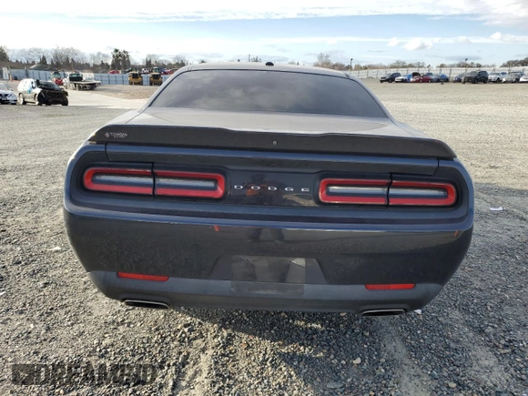 2019 Dodge Challenger SXT z VIN 2C3CDZAG8KH509337, wystawiony jako Copart lot #46736435 z przebiegiem 71 991 mil mil oraz Szkoda całkowita • Salvage title. Historia ofert i sprzedaży dostępna na DreamBid. Obrazek 6.