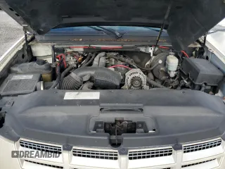 2008 Cadillac Escalade z VIN 1GYEC63818R223070, wystawiony jako Copart lot #60826455 z przebiegiem Nie podano mil oraz Czysty tytuł • Clean title. Historia ofert i sprzedaży dostępna na DreamBid. Obrazek 12.