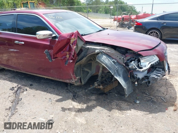 2016 Chrysler 300 C z VIN 2C3CCAEG8GH119036, wystawiony jako IAAI lot #42020978 z przebiegiem 210 116 mil mil oraz . Historia ofert i sprzedaży dostępna na DreamBid. Obrazek 6.