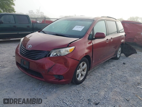 2013 Toyota Sienna LE AAS with VIN 5TDKK3DC1DS368585, listed as a IAAI auction lot 42070311 with 181,408 mi miles. Bid and sale history available at carsss.com. Image 2.