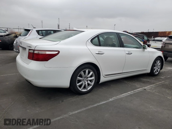 2008 Lexus LS 460 z VIN JTHBL46F285056490, wystawiony jako Copart lot #60753435 z przebiegiem 136 697 mil mil oraz Czysty tytuł • Clean title. Historia ofert i sprzedaży dostępna na DreamBid. Obrazek 3.