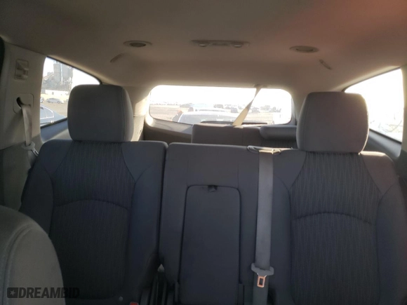 2013 Chevrolet Traverse LS with VIN 1GNKRFED2DJ184555, listed as a Copart auction lot 87126994 with 180,262 mi miles and Clean Title. Bid and sale history available at carsss.com. Image 10.