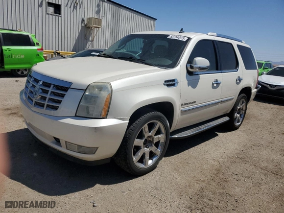 2008 Cadillac Escalade with VIN 1GYFK63808R199707, listed as a Copart auction lot 52154015 with 189,864 mi miles and Salvage Title. Bid and sale history available at carsss.com. Image 1.