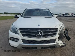 2015 Mercedes-Benz M 350 z VIN 4JGDA5JBXFA527876, wystawiony jako Copart lot #52631565 z przebiegiem 178 818 mil mil oraz Szkoda całkowita • Salvage title. Historia ofert i sprzedaży dostępna na DreamBid. Obrazek 5.