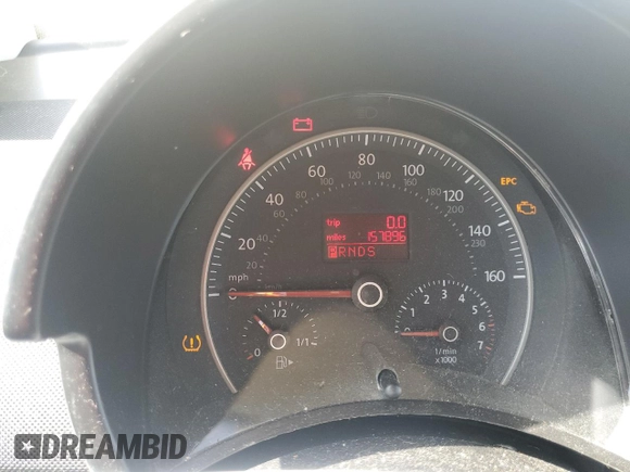 2010 Volkswagen Beetle with VIN 3VWPW3AGXAM018270, listed as a Copart auction lot 48706185 with 157,896 mi miles and Clean title. Bid and sale history available at DreamBid. Image 9.