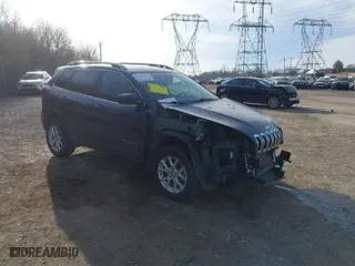 2018 Jeep Cherokee Latitude Plus with VIN 1C4PJMLX3JD548435, listed as a IAAI auction lot 41622224 with 82,093 mi miles. Bid and sale history available at carsss.com. Image 1.