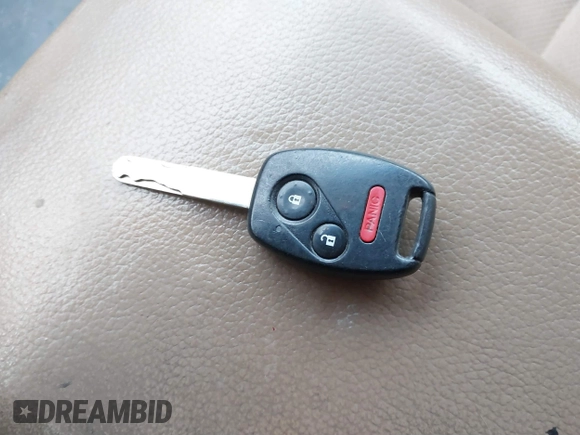 2006 Honda Pilot EX with VIN 5FNYF28476B025864, listed as a IAAI auction lot 41878122 with Not Provided miles and . Bid and sale history available at DreamBid. Image 11.