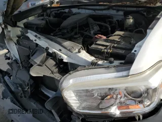 2017 Toyota Tacoma SR z VIN 5TFRX5GN2HX103327, wystawiony jako Copart lot #45936185 z przebiegiem 108 544 mil mil oraz Szkoda całkowita • Salvage title. Historia ofert i sprzedaży dostępna na DreamBid. Obrazek 11.