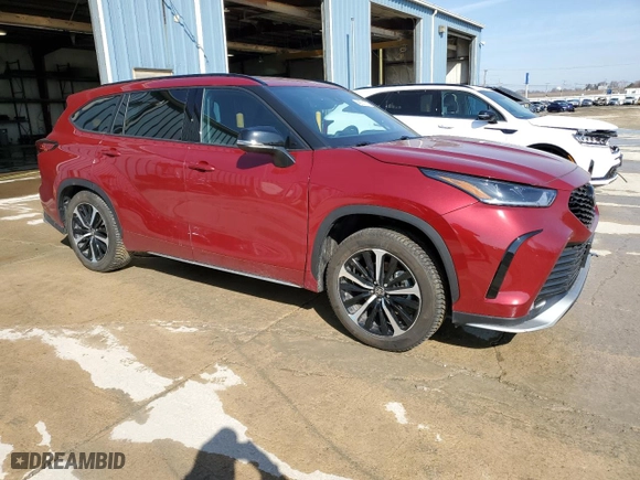 2021 Toyota Highlander XSE with VIN 5TDJZRBH8MS156274, listed as a Copart auction lot 48811775 with 36,585 mi miles and Salvage Title. Bid and sale history available at carsss.com. Image 4.