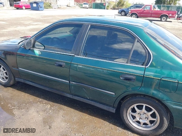 2000 Honda Civic LX with VIN 1HGEJ6672YL022393, listed as a IAAI auction lot 41968262 with 231,261 mi miles. Bid and sale history available at carsss.com. Image 6.