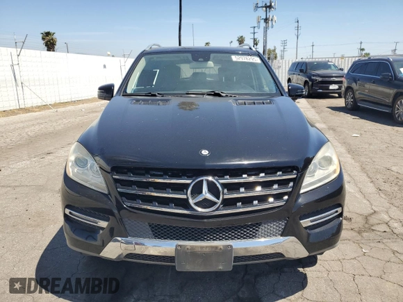 2015 Mercedes-Benz M ML 350 with VIN 4JGDA5JB9FA474104, listed as a Copart auction lot 52978295 with 123,108 mi miles and Clean Title. Bid and sale history available at carsss.com. Image 5.
