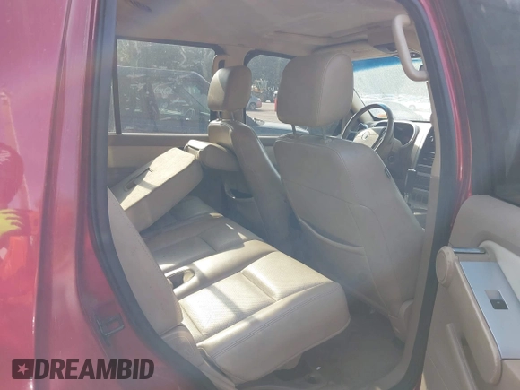 2007 Mercury Mountaineer z VIN 4M2EU37E47UJ12679, wystawiony jako IAAI lot #42506010 z przebiegiem 180 621 mil mil oraz . Historia ofert i sprzedaży dostępna na DreamBid. Obrazek 8.
