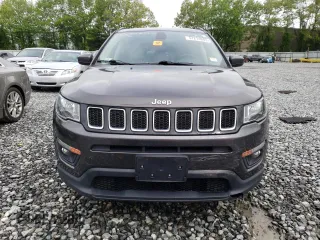 2020 Jeep Compass Latitude with VIN 3C4NJDBB2LT228128, listed as a Copart auction lot 57214605 with 46,218 mi miles and Salvage title. Bid and sale history available at DreamBid. Image 5.