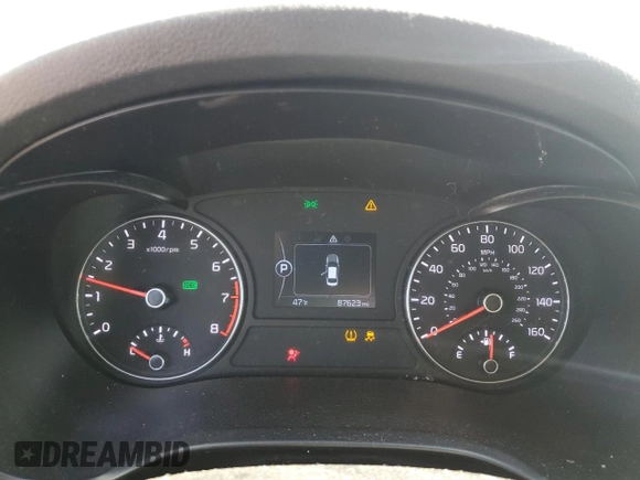 2017 Kia Optima LX z VIN 5XXGT4L33HG148818, wystawiony jako Copart lot #52199705 z przebiegiem 87 623 mil mil oraz Szkoda całkowita • Salvage title. Historia ofert i sprzedaży dostępna na DreamBid. Obrazek 9.