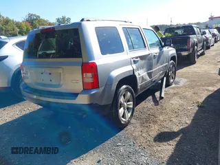2017 Jeep Patriot High Altitude with VIN 1C4NJRFBXHD108212, listed as a IAAI auction lot 40529112 with 71,748 mi miles. Bid and sale history available at carsss.com. Image 4.