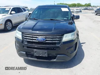 2016 Ford Police Interceptor Utility z VIN 1FM5K8AR2GGB07317, wystawiony jako IAAI lot #42337310 z przebiegiem 166 786 mil mil oraz . Historia ofert i sprzedaży dostępna na DreamBid. Obrazek 12.