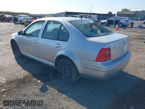 2000 Volkswagen Jetta z VIN 3VWSC29M5YM167509, wystawiony jako IAAI lot #42137350 z przebiegiem 168 759 mil mil oraz . Historia ofert i sprzedaży dostępna na DreamBid. Obrazek 3.
