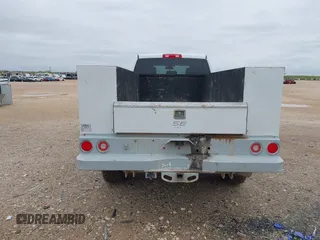 2022 Ram 2500 Tradesman z VIN 3C6UR5HL1NG213746, wystawiony jako IAAI lot #41917608 z przebiegiem 133 775 mil mil oraz . Historia ofert i sprzedaży dostępna na DreamBid. Obrazek 16.