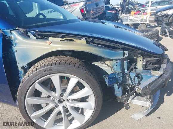 2019 Tesla Model 3 Long Range with VIN 5YJ3E1EB3KF497841, listed as a IAAI auction lot 41969728 with 21,127 mi miles. Bid and sale history available at carsss.com. Image 6.