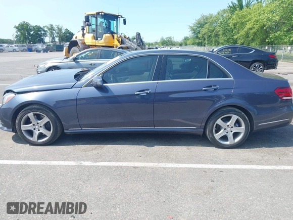 2016 Mercedes-Benz E 350 Luxury z VIN WDDHF8JB4GB232945, wystawiony jako IAAI lot #42396845 z przebiegiem 78 534 mil mil oraz . Historia ofert i sprzedaży dostępna na DreamBid. Obrazek 14.