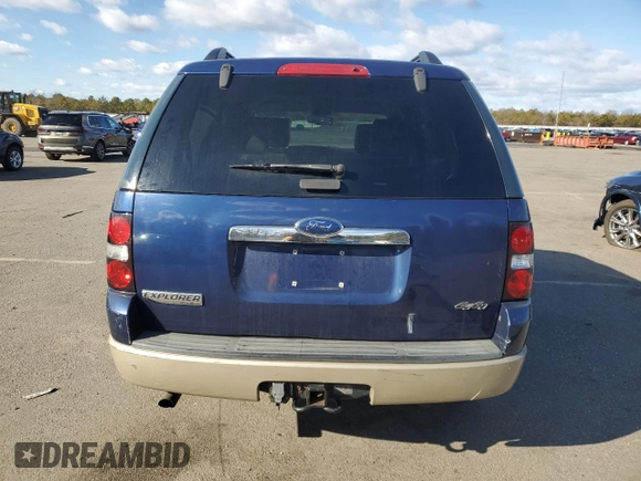 2008 Ford Explorer Eddie Bauer с VIN 1FMEU74E58UA67413, выставлен на аукционе Copart как лот 65111545 с пробегом Не указан миль и На запчасти • Non repairable. История ставок и продаж доступна на DreamBid. Изображение 6.