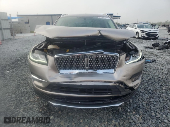 2019 Lincoln MKC Standard z VIN 5LMCJ1C98KUL46098, wystawiony jako Copart lot #51585555 z przebiegiem 54 340 mil mil oraz Nie do naprawy • Non repairable. Historia ofert i sprzedaży dostępna na DreamBid. Obrazek 5.