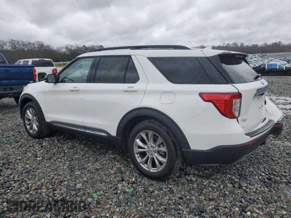 2024 Ford Explorer XLT with VIN 1FMSK7DH0RGA83277, listed as a Copart auction lot 47961435 with 7,448 mi miles and Salvage Title. Bid and sale history available at carsss.com. Image 2.