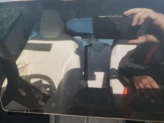 2024 Tesla Model 3 z VIN 5YJ3E1EA9RF868731, wystawiony jako Copart lot #58517675 z przebiegiem Nie podano mil oraz Nie do naprawy. Historia ofert i sprzedaży dostępna na DreamBid. Obrazek 9.