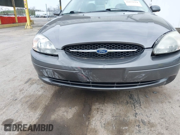 2003 Ford Taurus SES Standard with VIN 1FAFP55S63G176291, listed as a IAAI auction lot 42079514 with 173,623 mi miles. Bid and sale history available at carsss.com. Image 6.