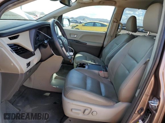 2018 Toyota Sienna XLE with VIN 5TDDZ3DC2JS190590, listed as a Copart auction lot 47596445 with 55,789 mi miles and Salvage Title. Bid and sale history available at carsss.com. Image 7.
