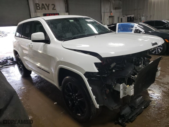 2018 Jeep Grand Cherokee Laredo E with VIN 1C4RJFAG3JC258130, listed as a Copart auction lot 47615715 with 116,002 mi miles and Salvage Title. Bid and sale history available at carsss.com. Image 4.