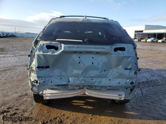 2022 Toyota RAV4 XLE Premium with VIN 2T3C1RFV9NW238367, listed as a Copart auction lot 45426375 with 35,213 mi miles and Salvage Title. Bid and sale history available at carsss.com. Image 6.
