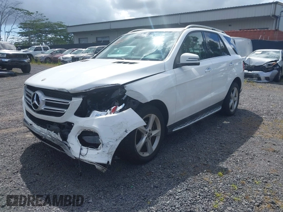 2018 Mercedes-Benz GLE 350 z VIN 4JGDA5JB8JB019215, wystawiony jako IAAI lot #42121309 z przebiegiem 52 211 mil mil oraz . Historia ofert i sprzedaży dostępna na DreamBid. Obrazek 19.