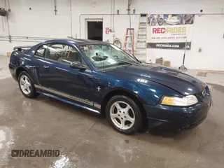 2002 Ford Mustang Standard z VIN 1FAFP40452F117630, wystawiony jako IAAI lot #41882744 z przebiegiem 85 218 mil mil oraz . Historia ofert i sprzedaży dostępna na DreamBid. Obrazek 1.