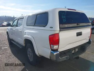 2017 Toyota Tacoma SR5 with VIN 3TMAZ5CN3HM045330, listed as a IAAI auction lot 41371012 with 20,170 mi miles and . Bid and sale history available at DreamBid. Image 3.