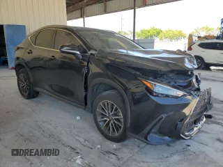 2022 Lexus NX 250 z VIN JTJADCAZ1N5001057, wystawiony jako Copart lot #61067415 z przebiegiem 39 964 mil mil oraz Nie do naprawy • Non repairable. Historia ofert i sprzedaży dostępna na DreamBid. Obrazek 4.