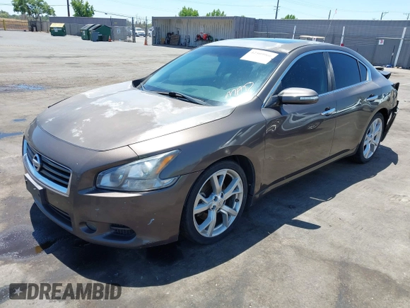 2012 Nissan Maxima SV z VIN 1N4AA5AP6CC832140, wystawiony jako IAAI lot #42509966 z przebiegiem 216 426 mil mil oraz . Historia ofert i sprzedaży dostępna na DreamBid. Obrazek 17.